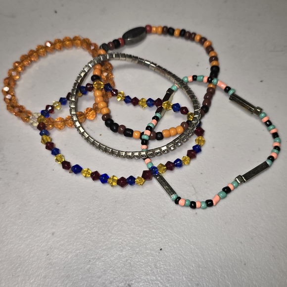 Handmade Beaded Stretchy Bracelet Dog Paw Protect Lot of 5 - Picture 1 of 2